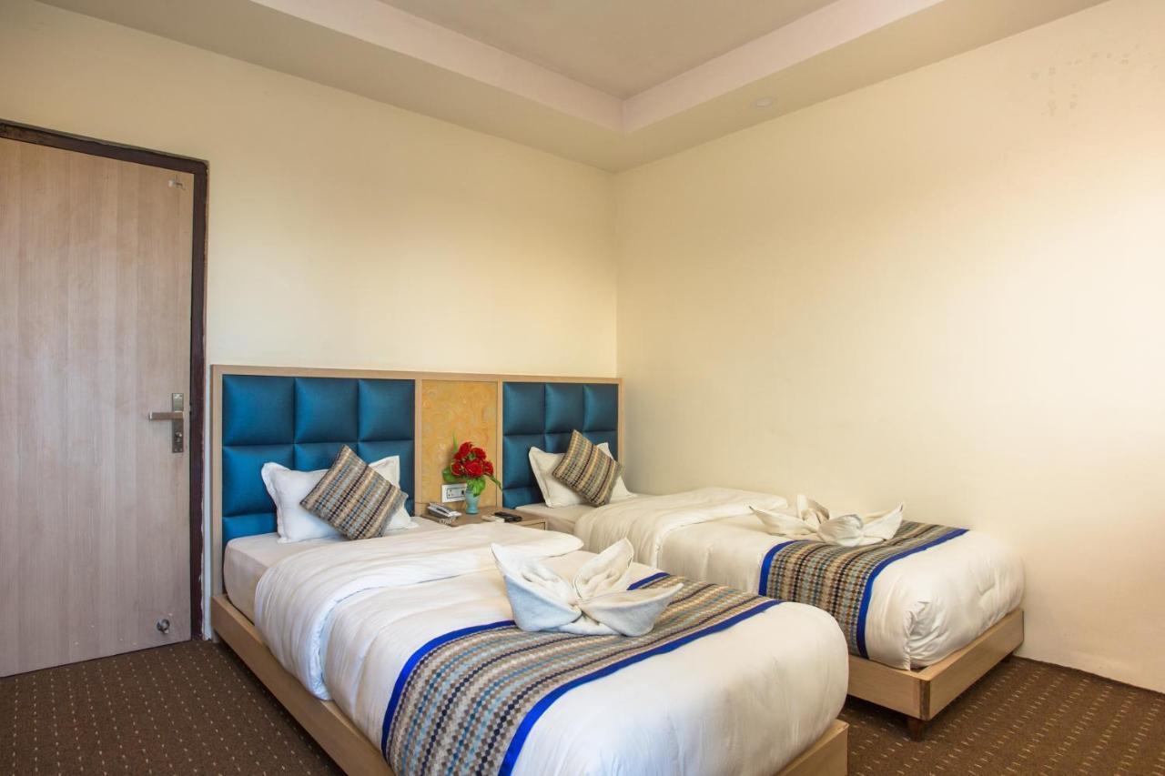 Siddhartha Hotel, Tikapur Zewnętrze zdjęcie