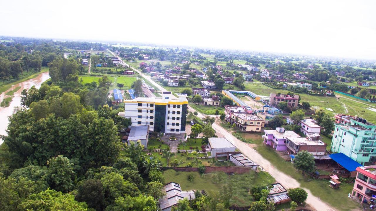 Siddhartha Hotel, Tikapur Zewnętrze zdjęcie