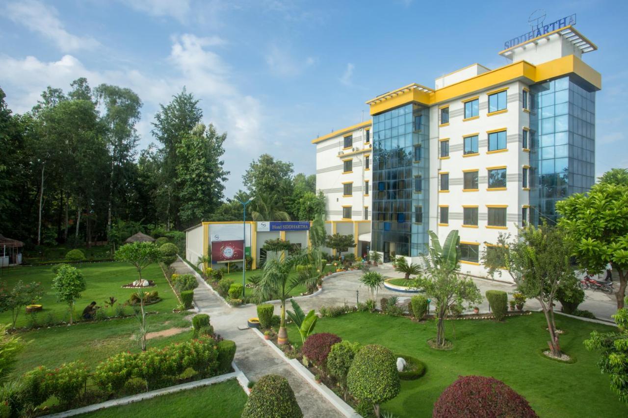Siddhartha Hotel, Tikapur Zewnętrze zdjęcie